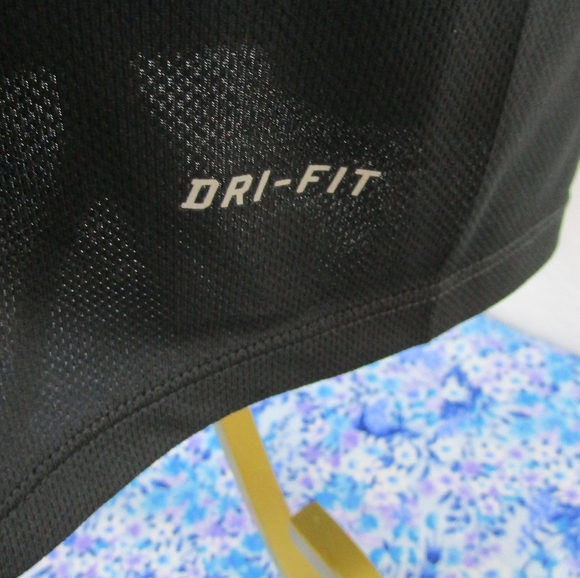 Nike Black Dri Fit Tanktop - Picture 5 of 6